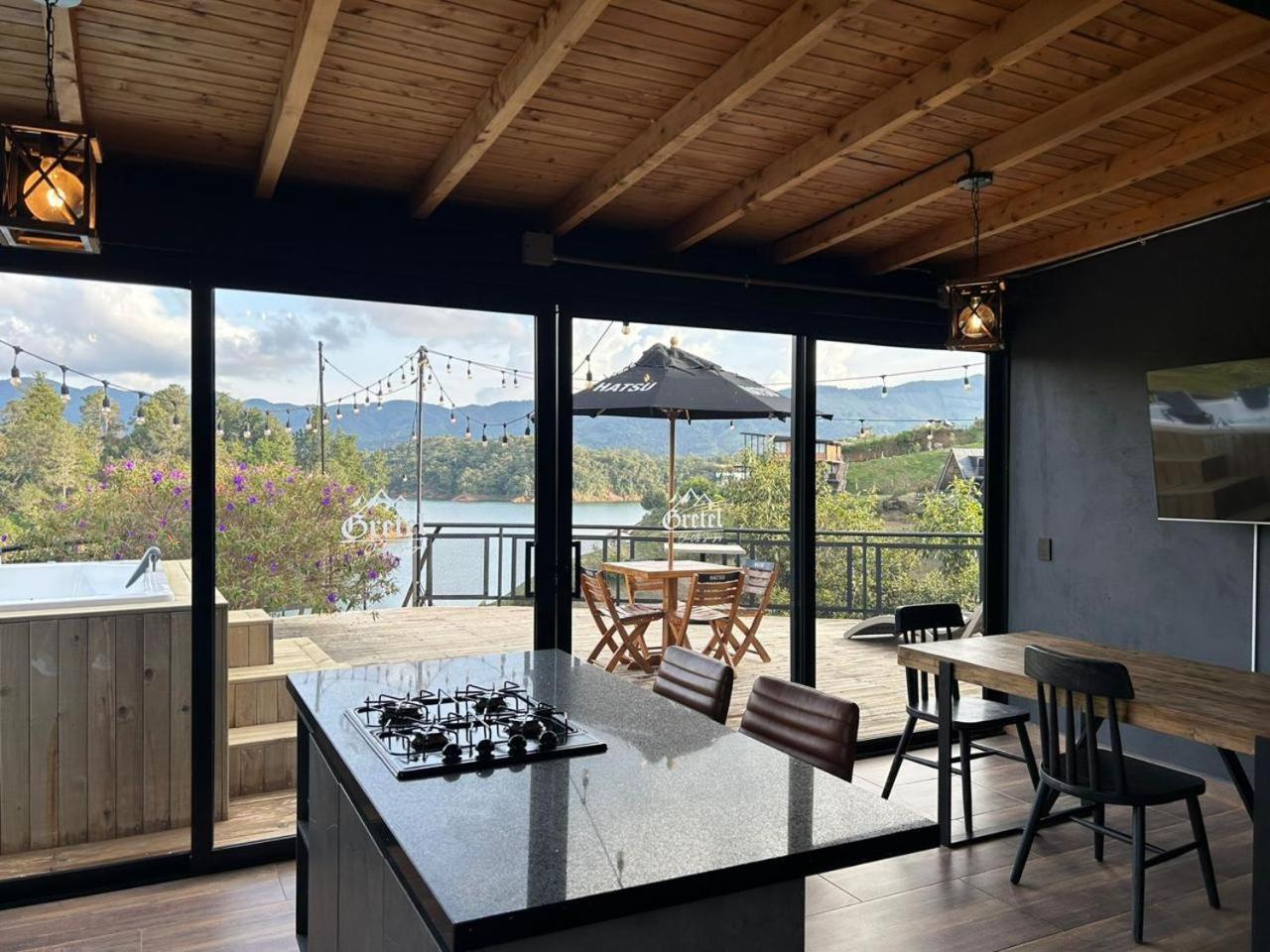 Gretel Chalets Suizo Guatapé Exteriér fotografie