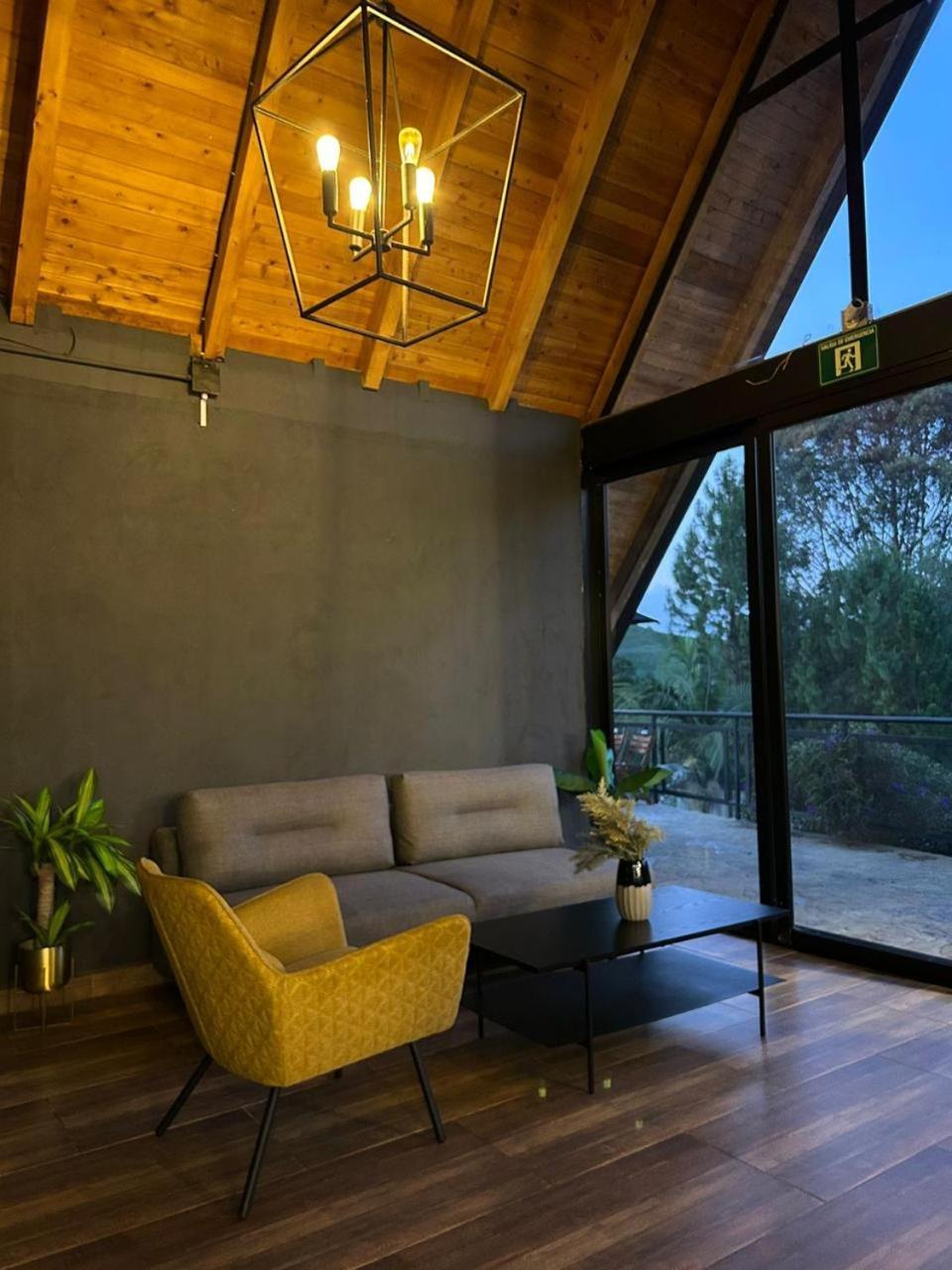 Gretel Chalets Suizo Guatapé Exteriér fotografie